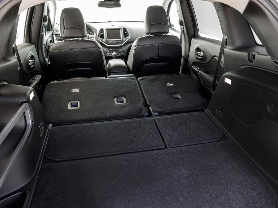  Jeep Cherokee Limited 2014 года  (EU) (фото 8 из 25)